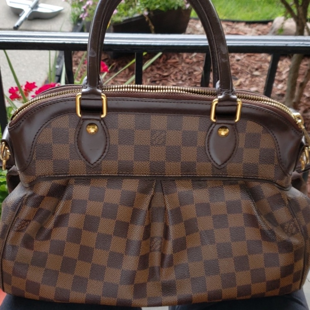 Louis Vuitton Large Ebene Damier orig $2995 pristine
